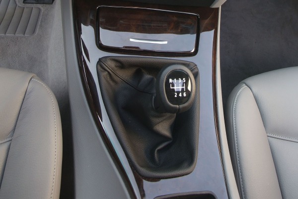 2007 BMW 3 Series 335i Sedan Center Console