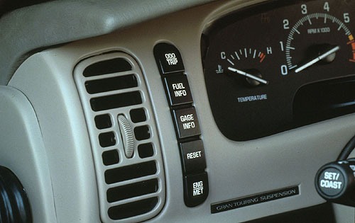 1997 Buick Park Avenue 4 Dr Ultra Sprchgd Sedan