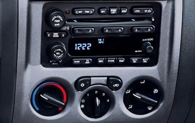 2009 Chevrolet Colorado LT Center Console
