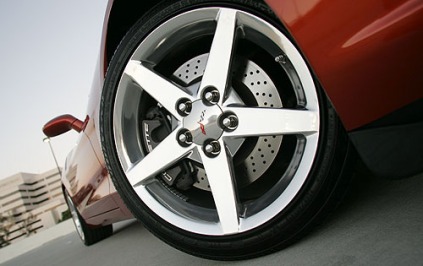 2005 Chevrolet Corvette Wheel Detail