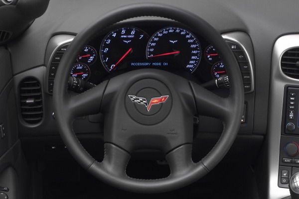 2007 Chevrolet Corvette Base Convertible Steering Wheel Detail