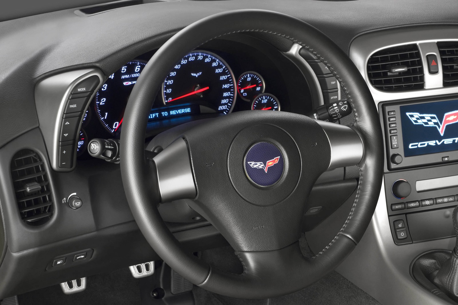 2007 Chevrolet Corvette Z06 Coupe Steering Wheel Detail