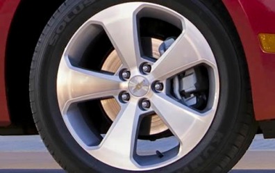 2011 Chevrolet Cruze LT Wheel Detail