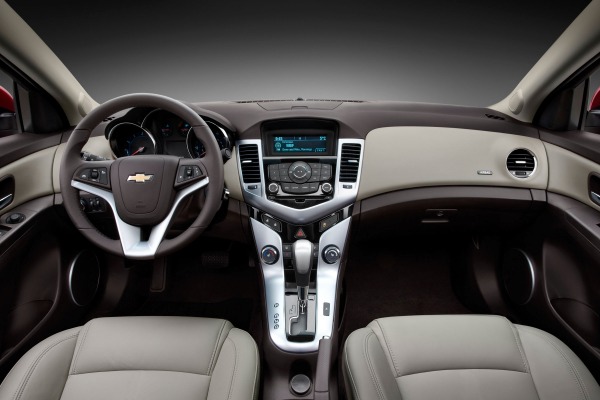 2013 Chevrolet Cruze LTZ Sedan Interior