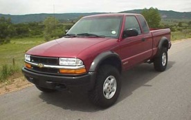 1999 Chevrolet S-10 2 Dr LS 4WD Extended Cab SB