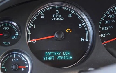 2011 Chevrolet Silverado 1500 LTZ Extended Cab Low Battery Indicator Detail