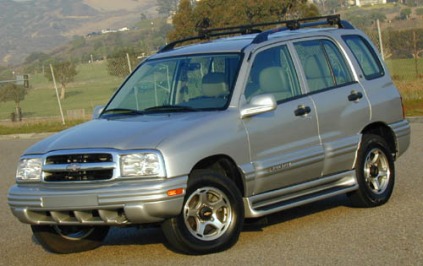 2001 Chevrolet Tracker LT 4WD 4dr SUV