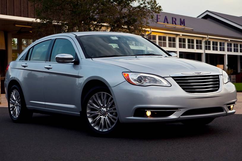 2013 Chrysler 200 Limited Sedan Exterior