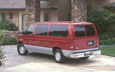 2000 Ford Econoline Wagon 2 Dr E-150 XL Passenger Van