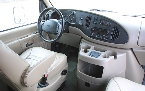 2001 Ford Econoline Wagon E-150 XLT 3dr Van
