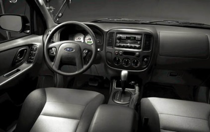 2005 Ford Escape XLT Sport Interior