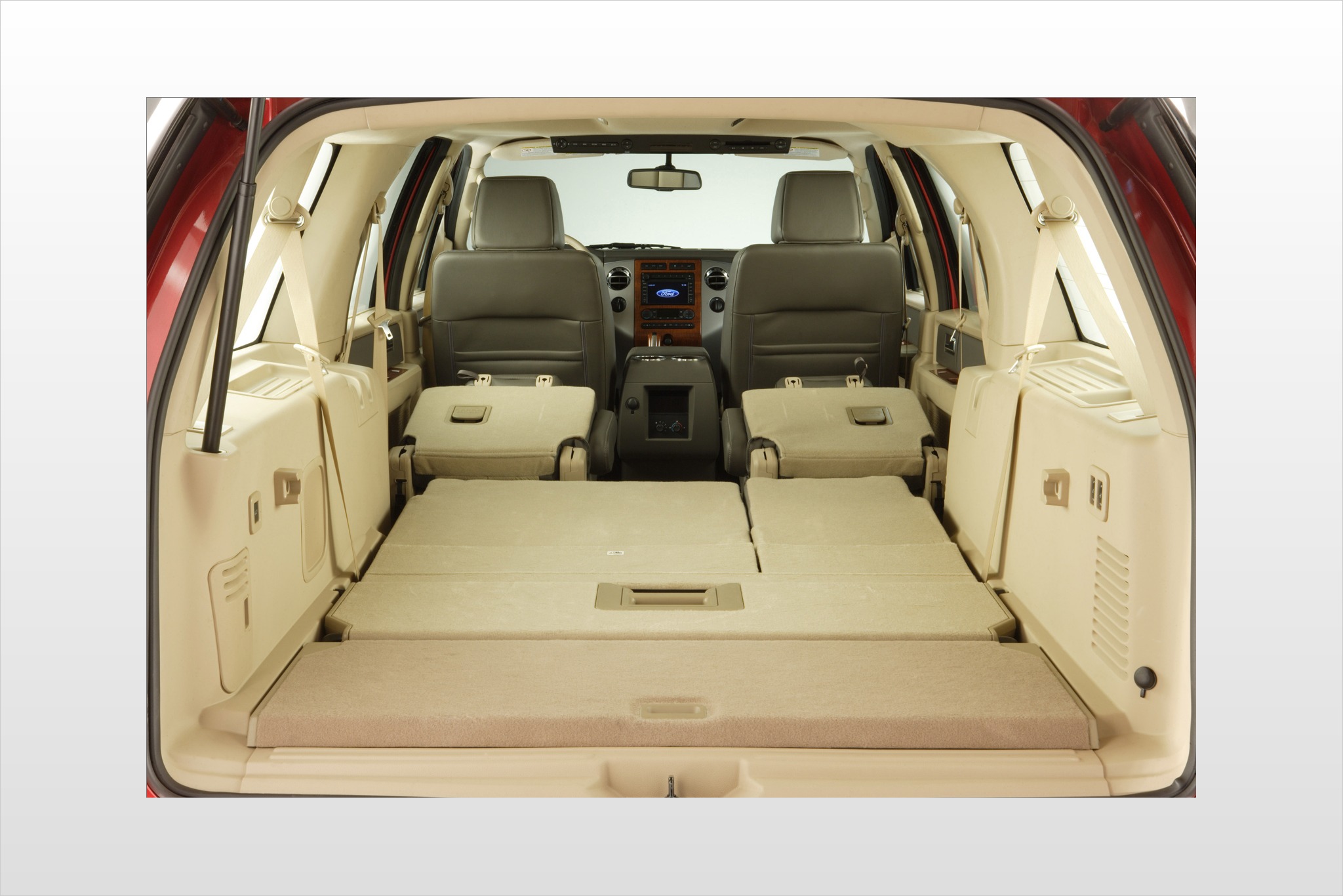 2008 Ford Expedition Eddie Bauer 4dr SUV Cargo Area