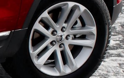 2011 Ford Explorer Wheel Detail