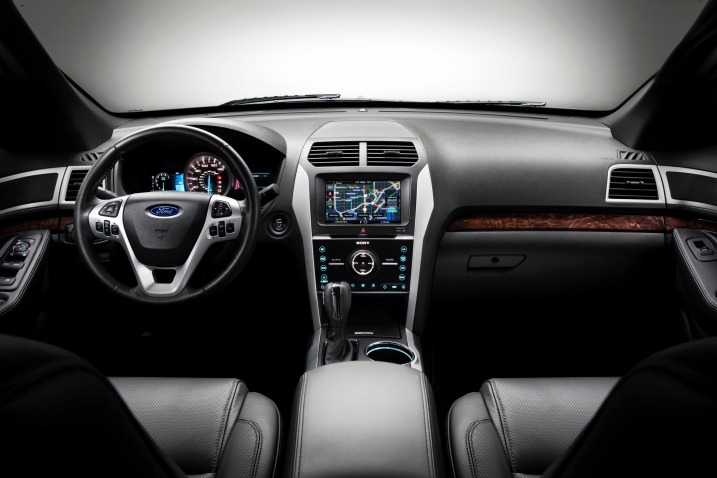 2014 Ford Explorer Limited 4dr SUV Interior