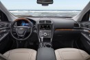 2016 Ford Explorer Platinum Dashboard