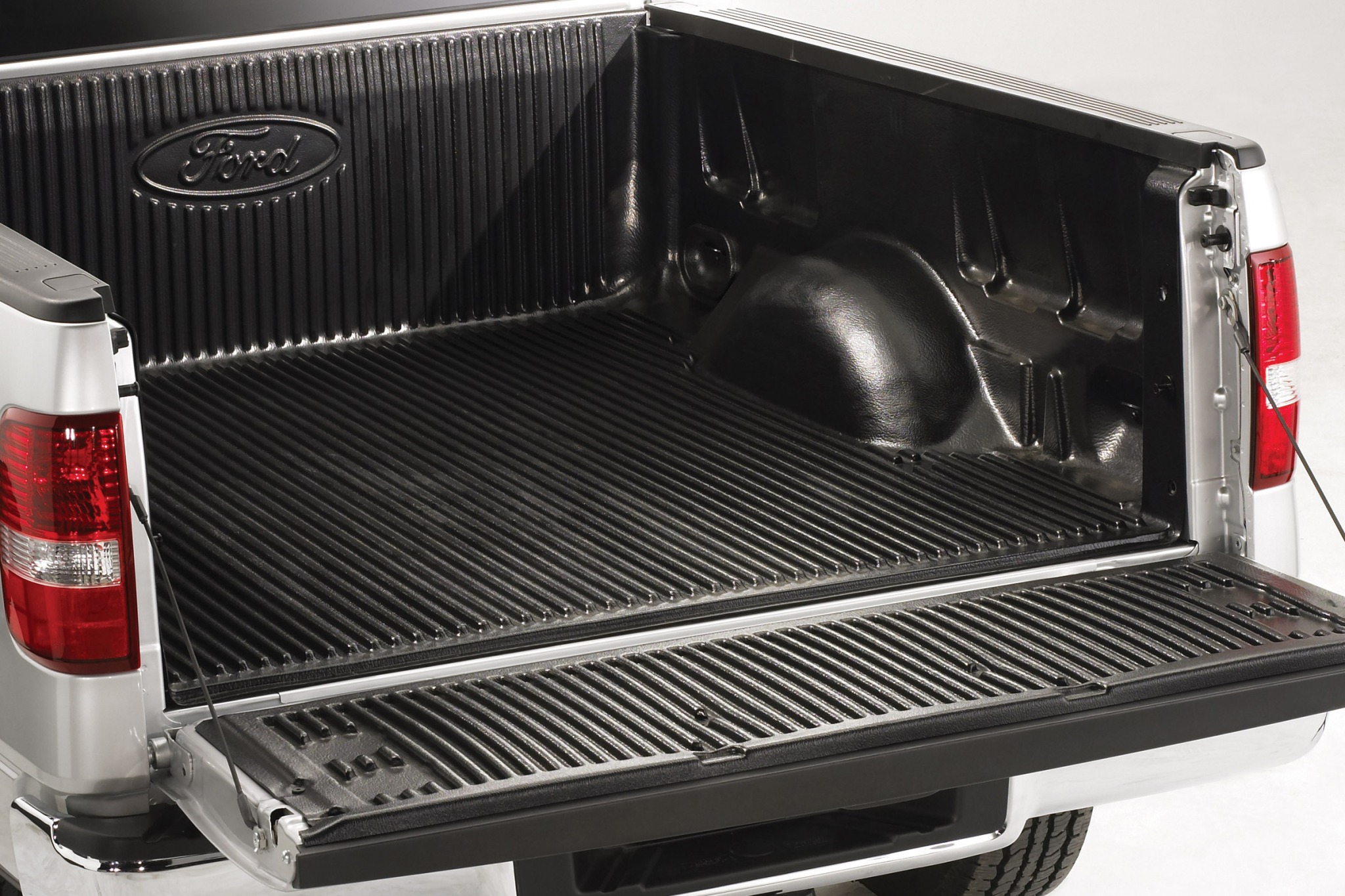 2007 Ford F-150 XL Regular Cab Pickup Cargo Area