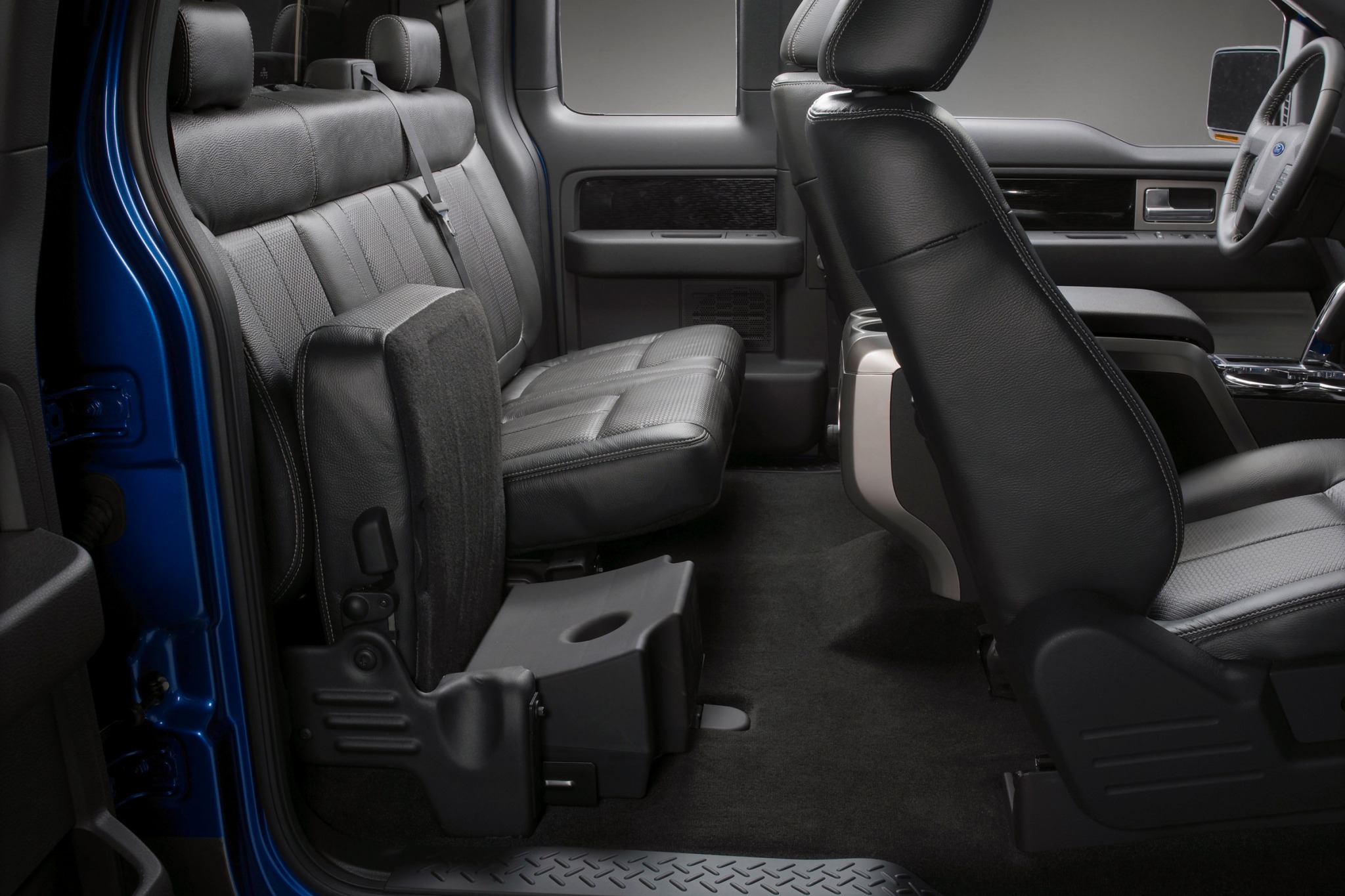 2010 Ford F-150 FX4 Extended Cab Pickup Rear Interior
