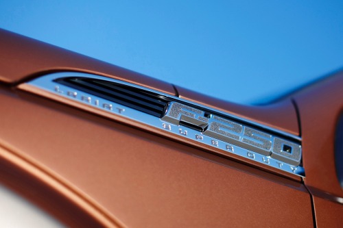 2013 Ford F-250 Super Duty Lariat Crew Cab Pickup Fender Badge Detail
