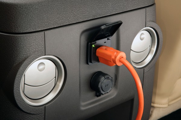 2014 Ford F-250 Super Duty Lariat Rear A/C Outlet Detail