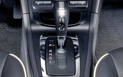 2011 Ford Fiesta SEL Center Console