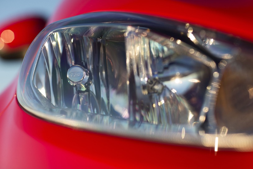 2016 Ford Fiesta Titanium Sedan Exterior Detail