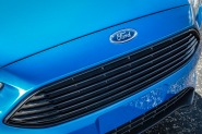 2015 Ford Focus SE Sedan Front Badge