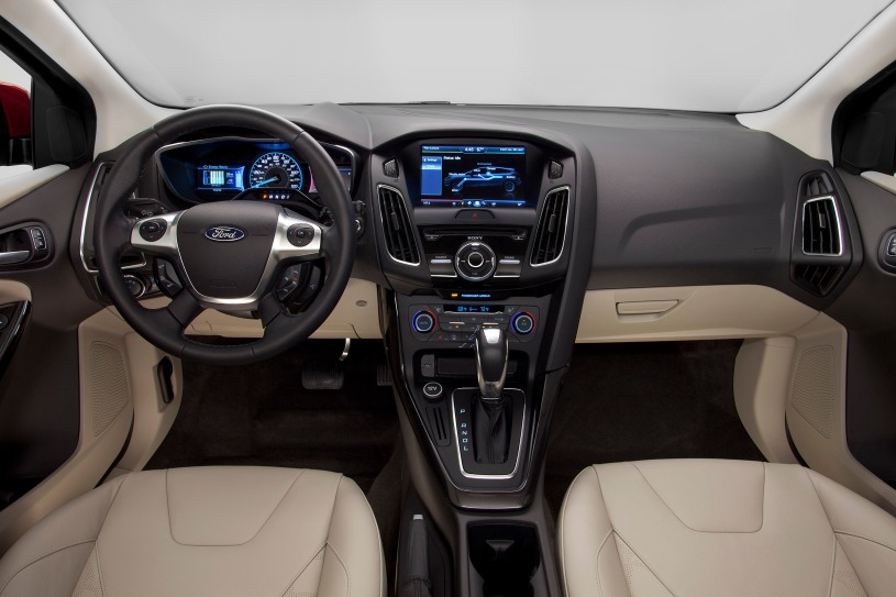 2017 Ford Focus Electric 4dr Hatchback Dashboard