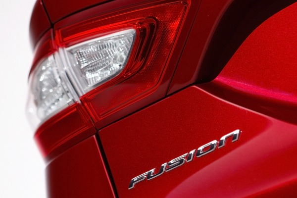 2014 Ford Fusion Titanium Sedan Rear Badge