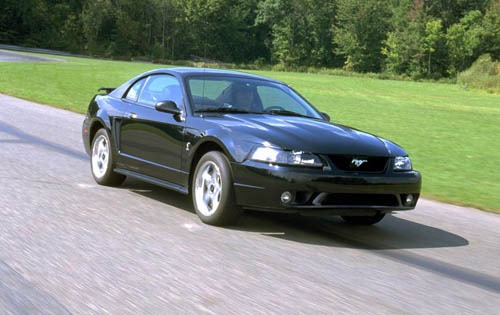 2001 Ford Mustang Cobra SVT 2dr Coupe 