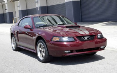 2004 Ford Mustang GT Premium 2dr Coupe