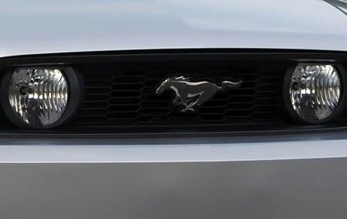 2011 Ford Mustang GT Premium Front Grille and Badging