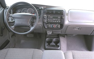 2000 Ford Ranger 2 Dr XLT 4WD Extended Cab Stepside SB