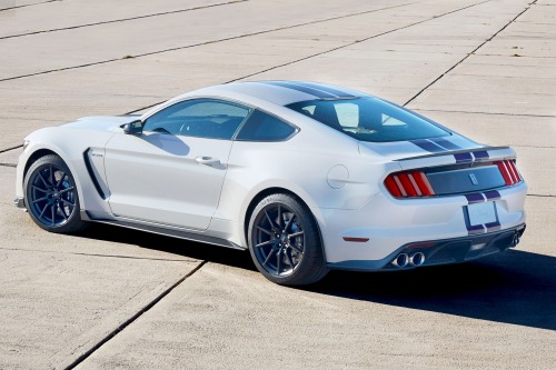 2015 Ford Shelby GT350 Coupe Exterior