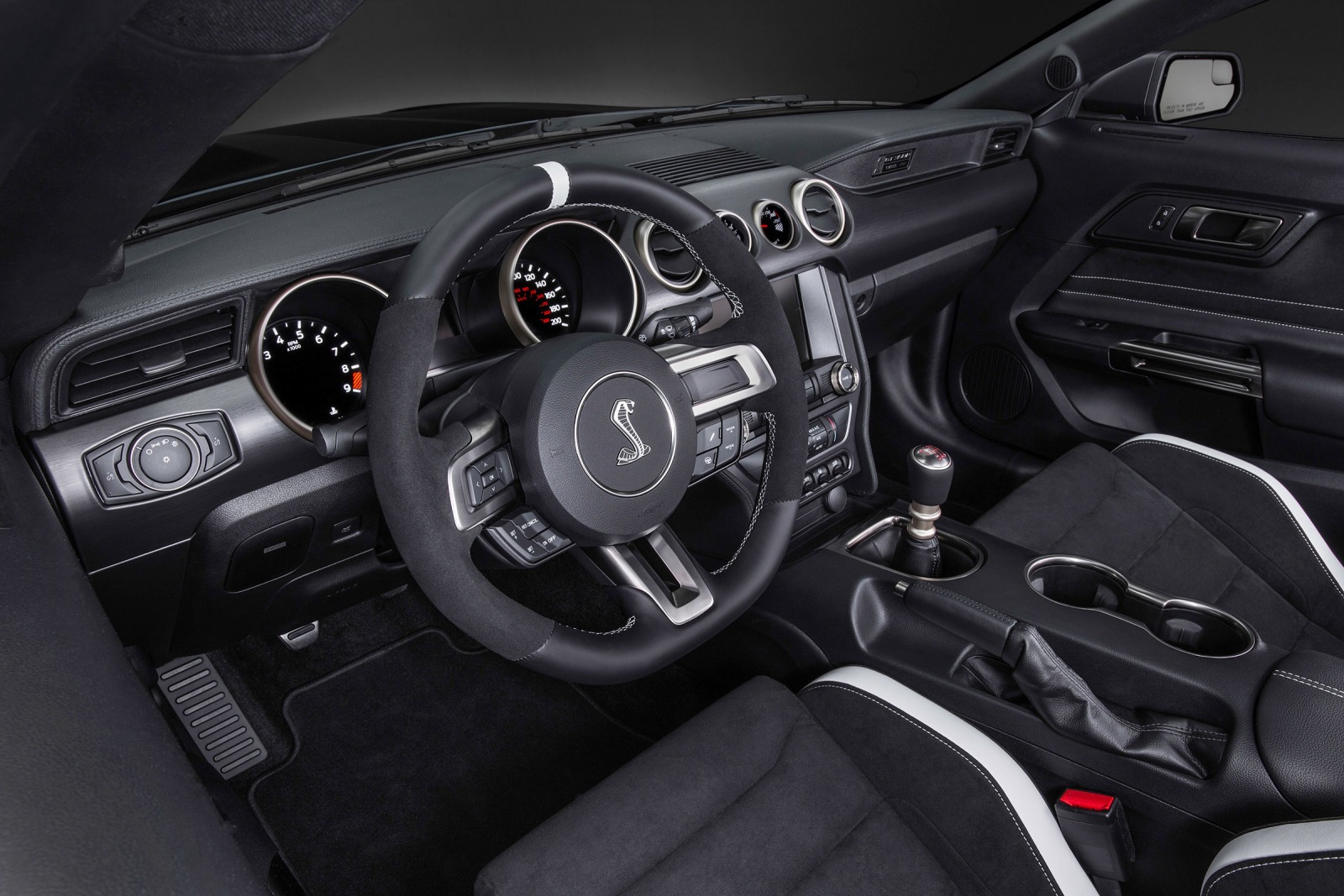 2016 Ford Shelby GT350 R Coupe Interior