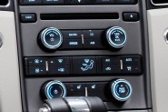 2010 Ford Taurus Limited Sedan Center Console