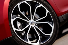 2013 Ford Taurus SHO Sedan Wheel