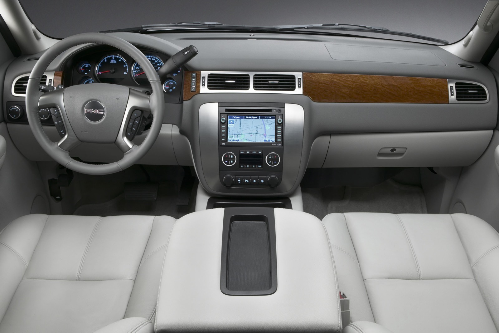 2013 GMC Yukon SLT 4dr SUV Dashboard