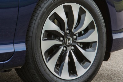 2015 Honda Accord Hybrid Touring Sedan Wheel