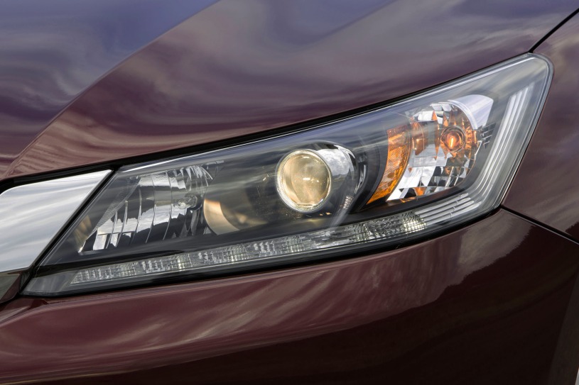 2014 Honda Accord Headlamp Detail