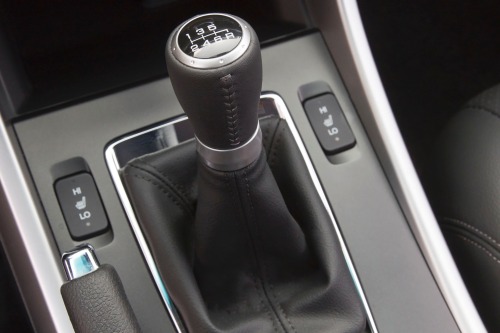 2015 Honda Accord EX-L V-6 w/Navigation Coupe Shifter