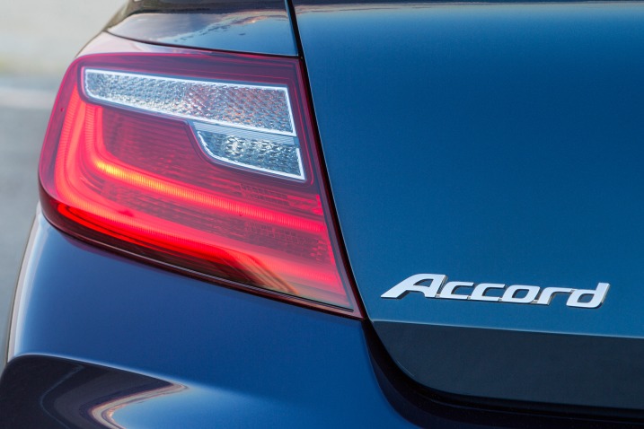 2017 Honda Accord Touring V-6 Coupe Rear Badge