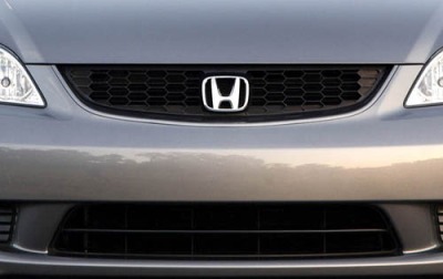 2004 Honda Civic EX Coupe Front Grille and Badging