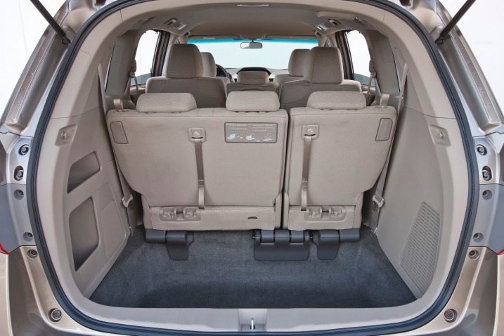 2013 Honda Odyssey EX Passenger Minivan Cargo Area