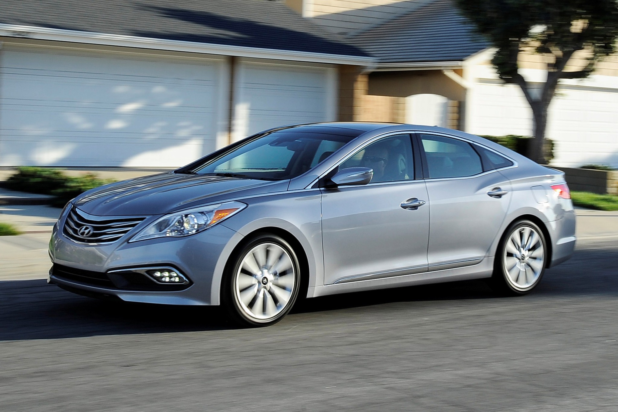 2016 Hyundai Azera Limited Sedan Exterior Shown