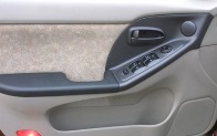 2001 Hyundai Elantra GLS Interior Detail