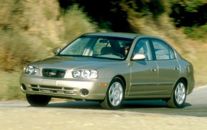 2001 Hyundai Elantra GLS 4dr Sedan