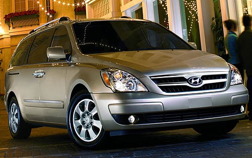 2008 Hyundai Entourage Limited Minivan