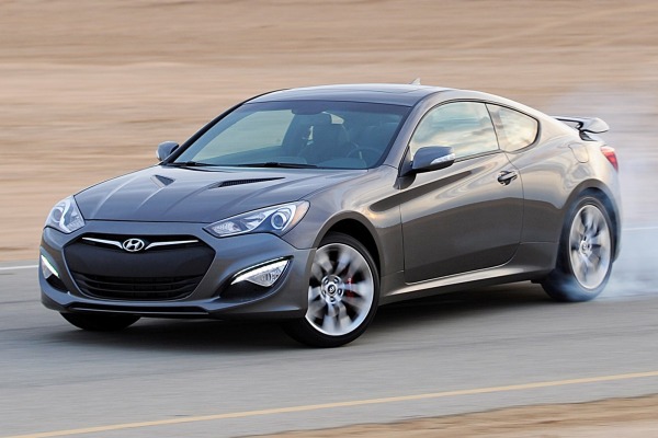 2016 Hyundai Genesis Coupe 3.8 Ultimate Coupe Exterior Shown