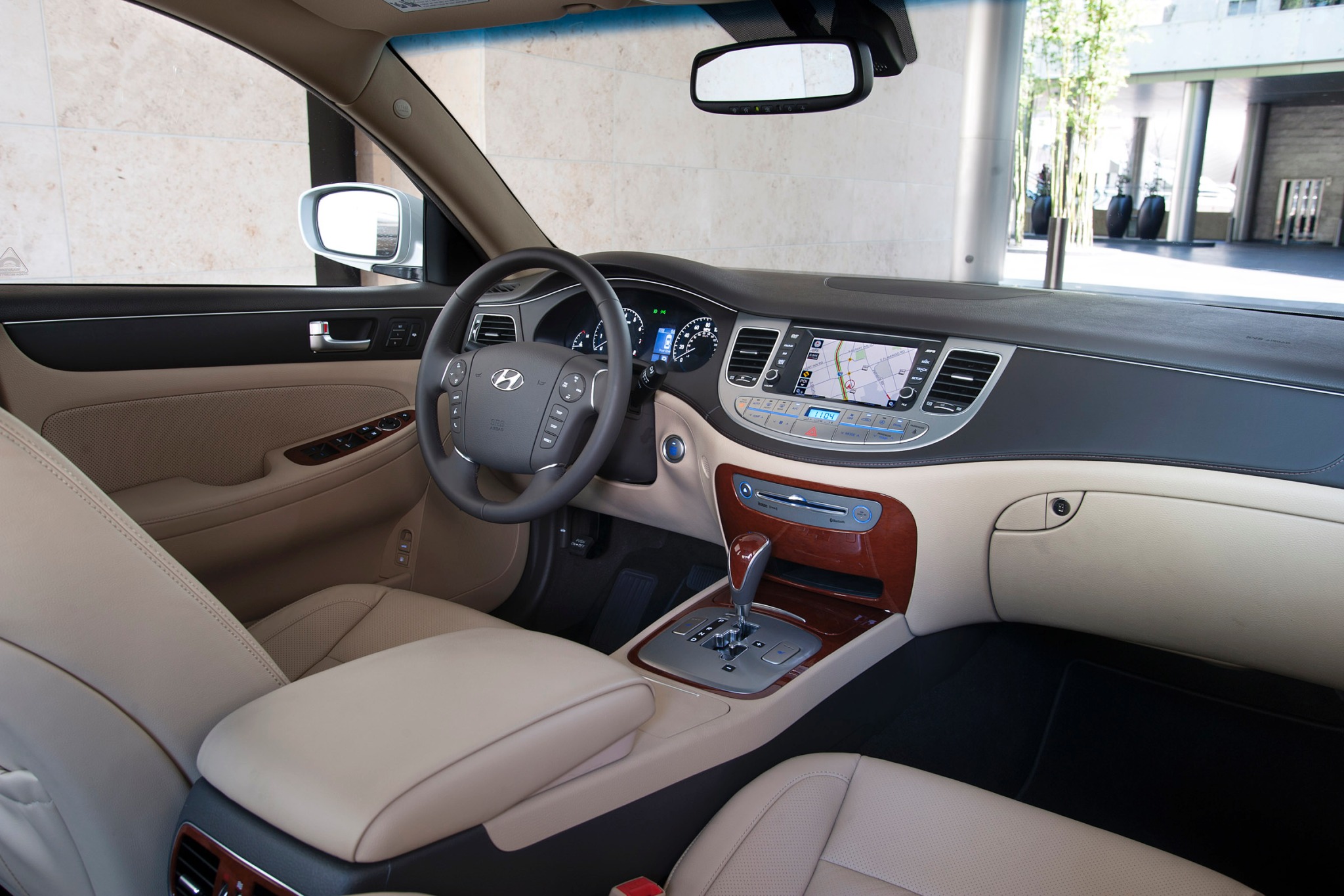 2013 Hyundai Genesis 3.8 Sedan Interior