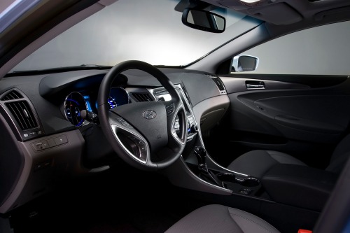 2012 Hyundai Sonata Hybrid Sedan Interior